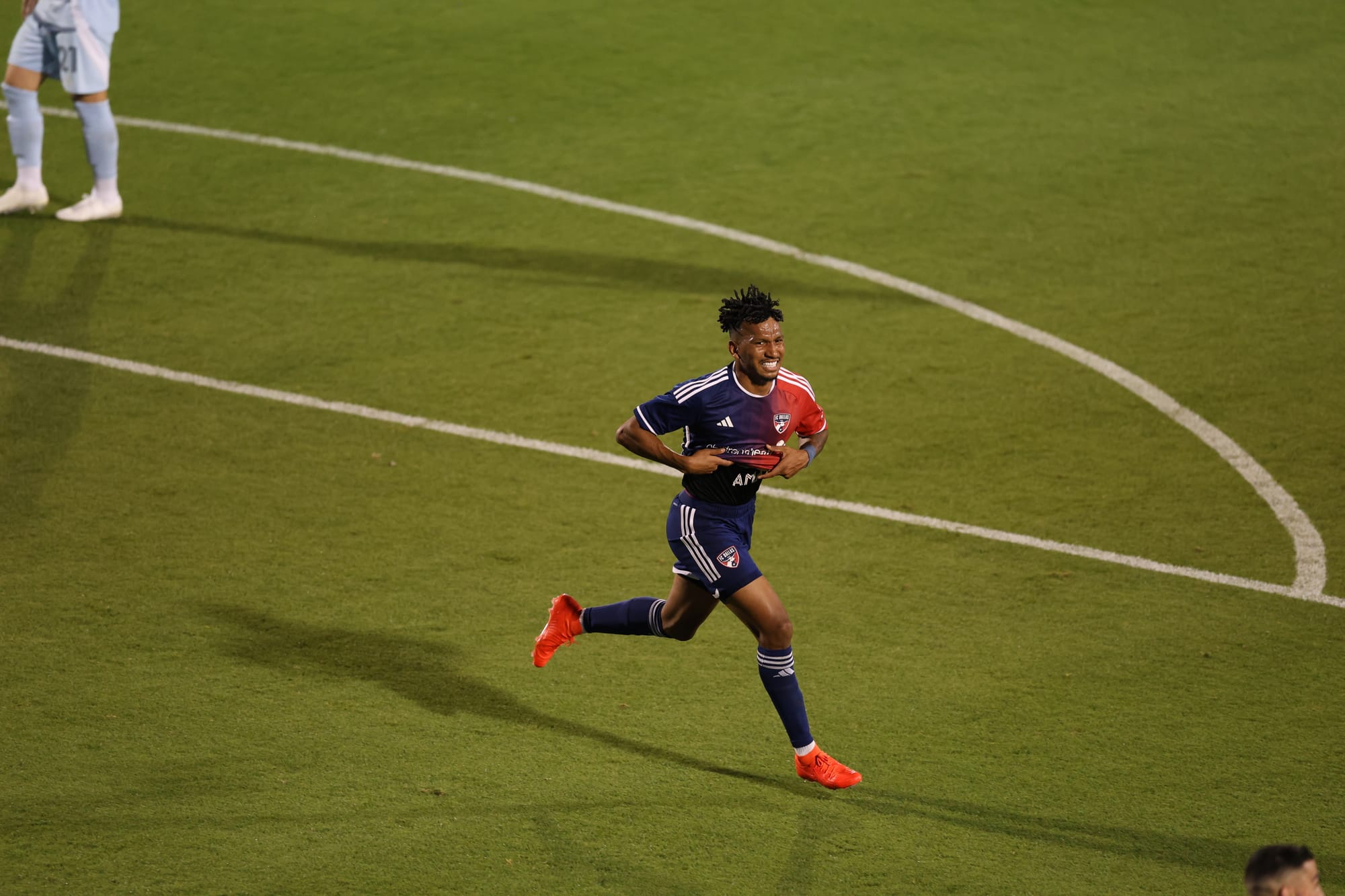 Report: FC Dallas set to sell Leo Chu to Portuguese club