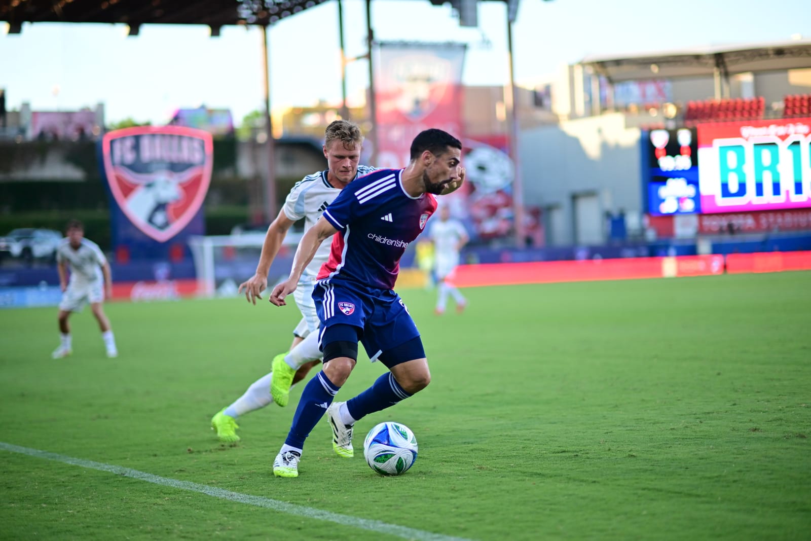 Stoppage time goal sinks FC Dallas in 3-2 loss to San Diego FC Post feature image