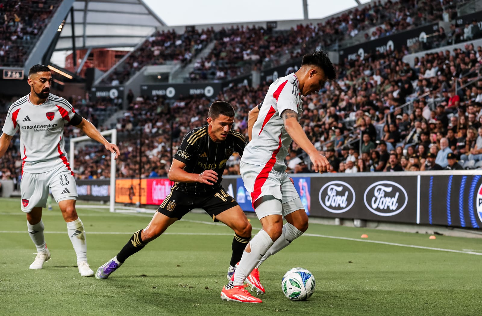 Losing streak continues: FC Dallas falls 2-0 to LAFC Post feature image