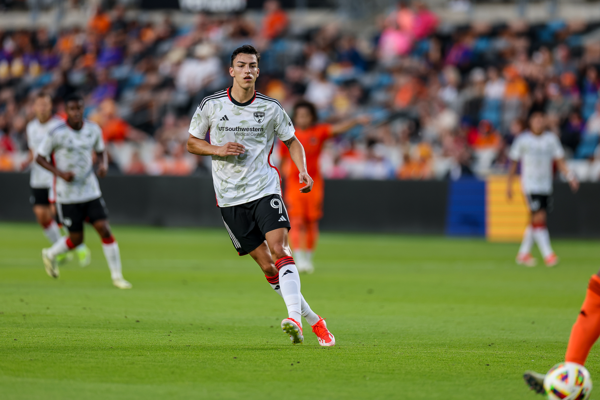 FC Dallas comes from behind to tie Houston Dynamo 1-1 Post image