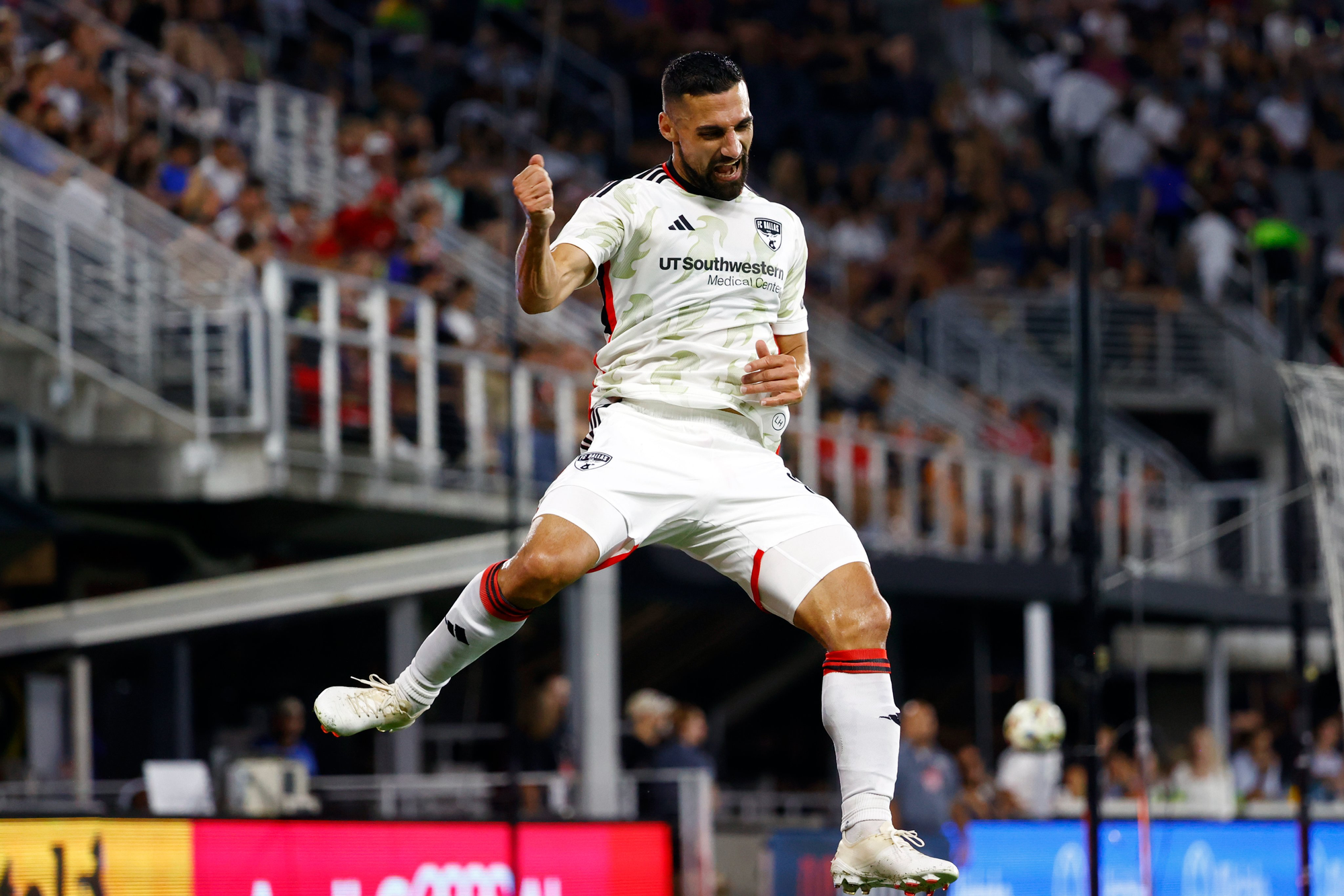 FC Dallas secures first road win, downing D.C. United 4-3 Post image