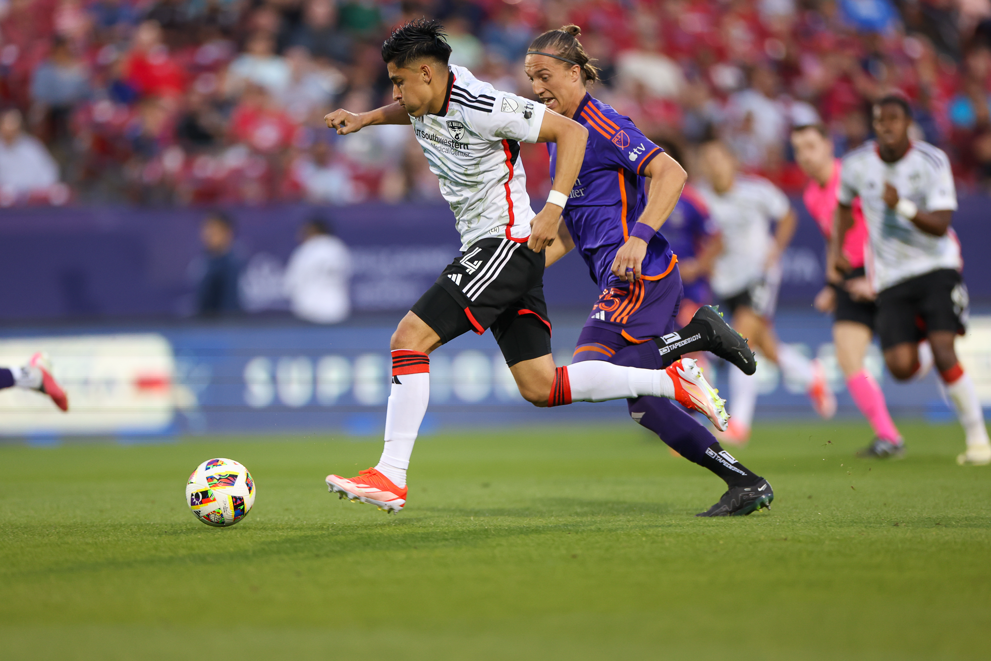 Report: FC Dallas defender Marco Farfan out two months Post image