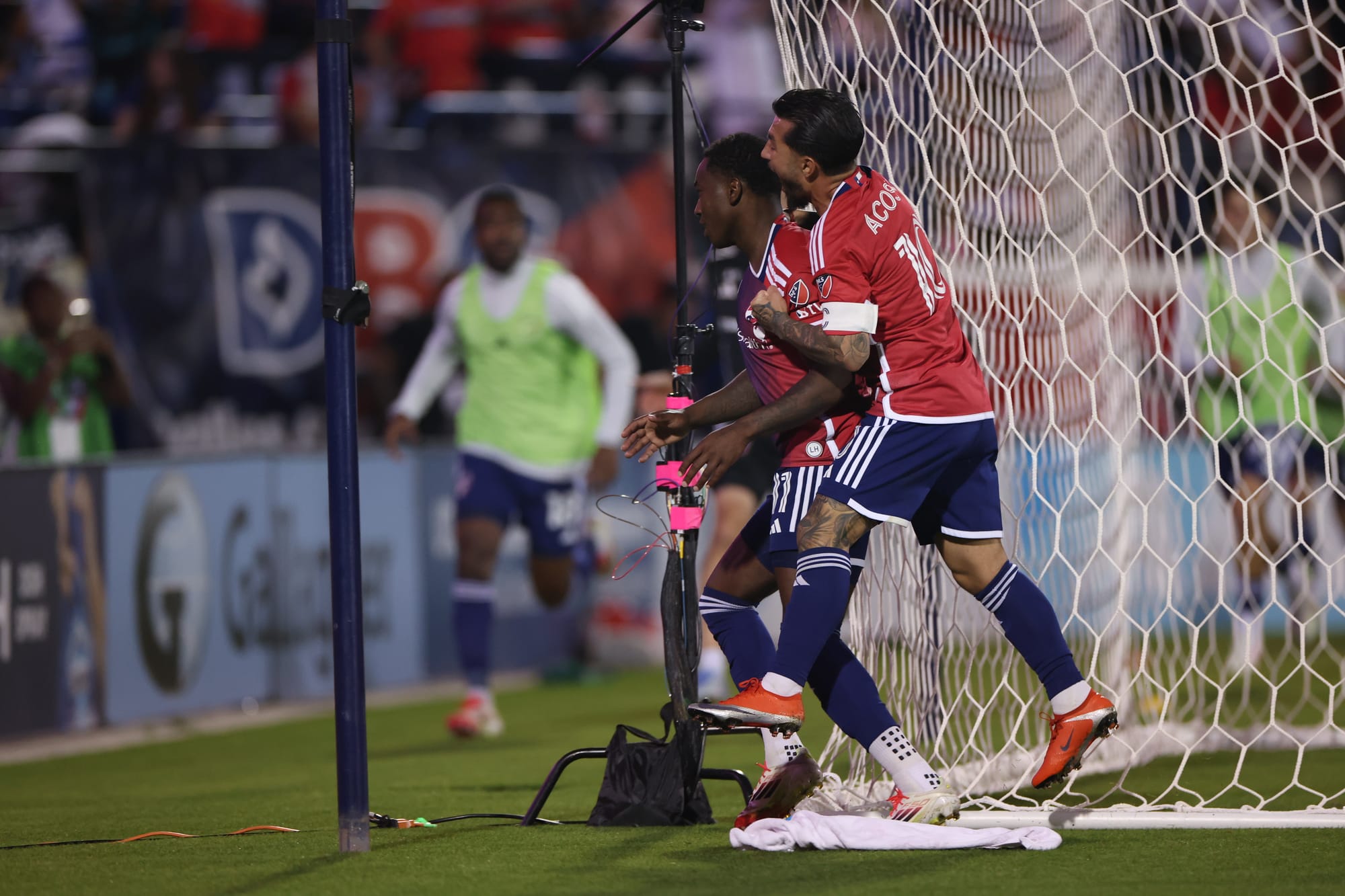 FC Dallas fights back to draw Real Salt Lake 1-1 Post feature image